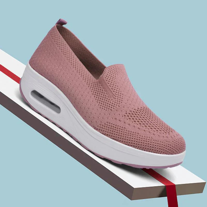 Trixie™ Plateau-Sneaker aus Mesh