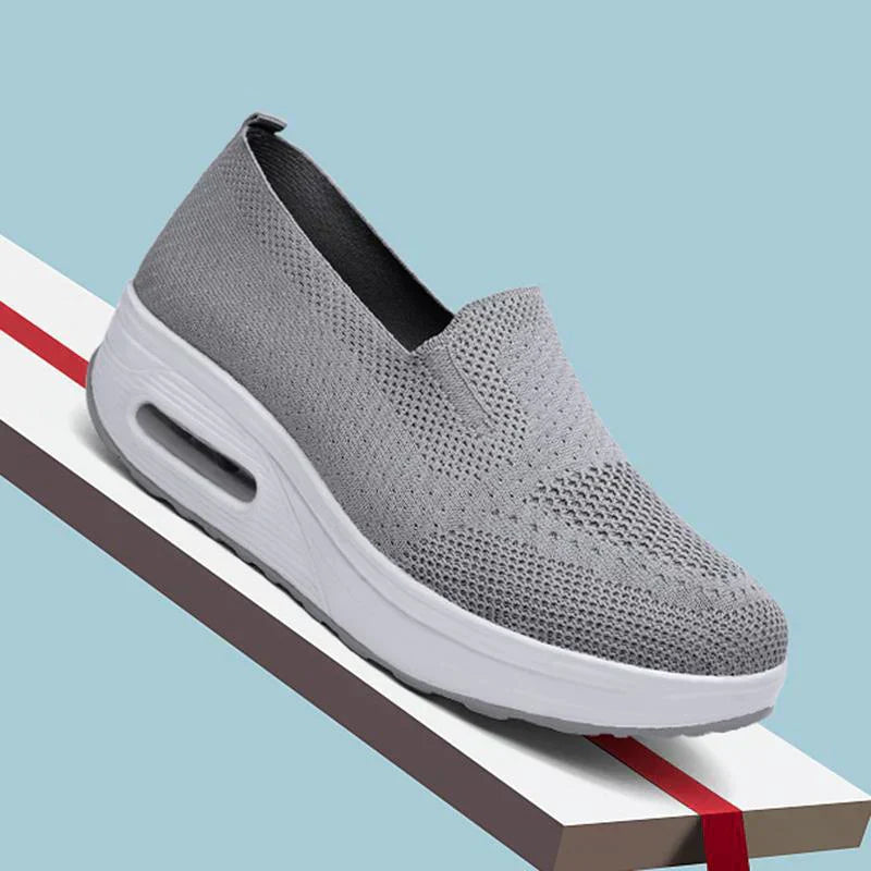 Trixie™ Plateau-Sneaker aus Mesh