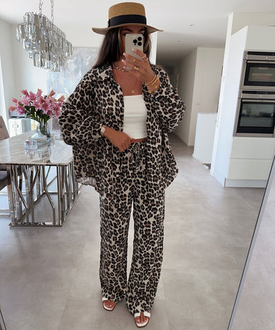 Yamila® | Bluse Freya Leo Braun Kurz