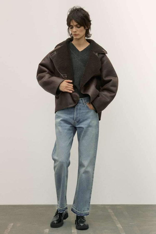 Jacke mit integriertem Pelzkragen