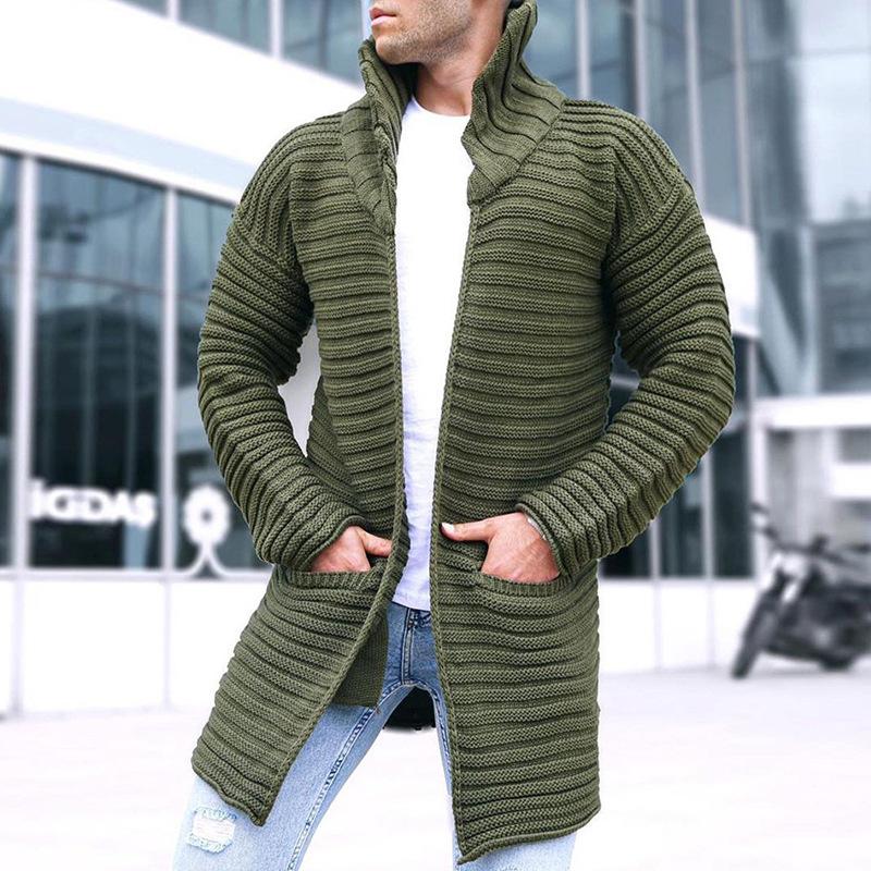 Einfache Winterstrickjacke für Männer