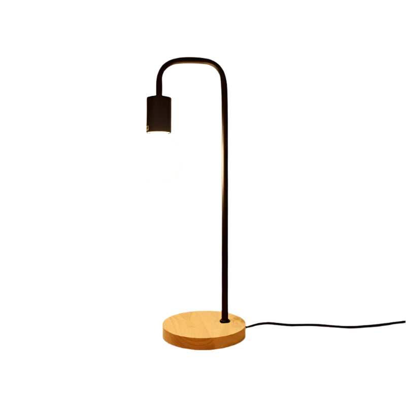 UrbanLume Industrielle Nachtlampe – Elegante Metall Tischlampe