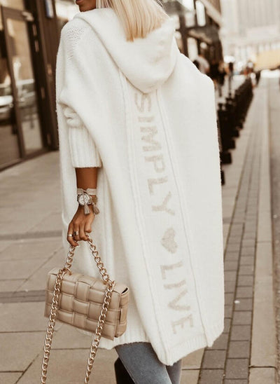 Langärmelige Kapuzenjacke mit Herz und Schriftzug