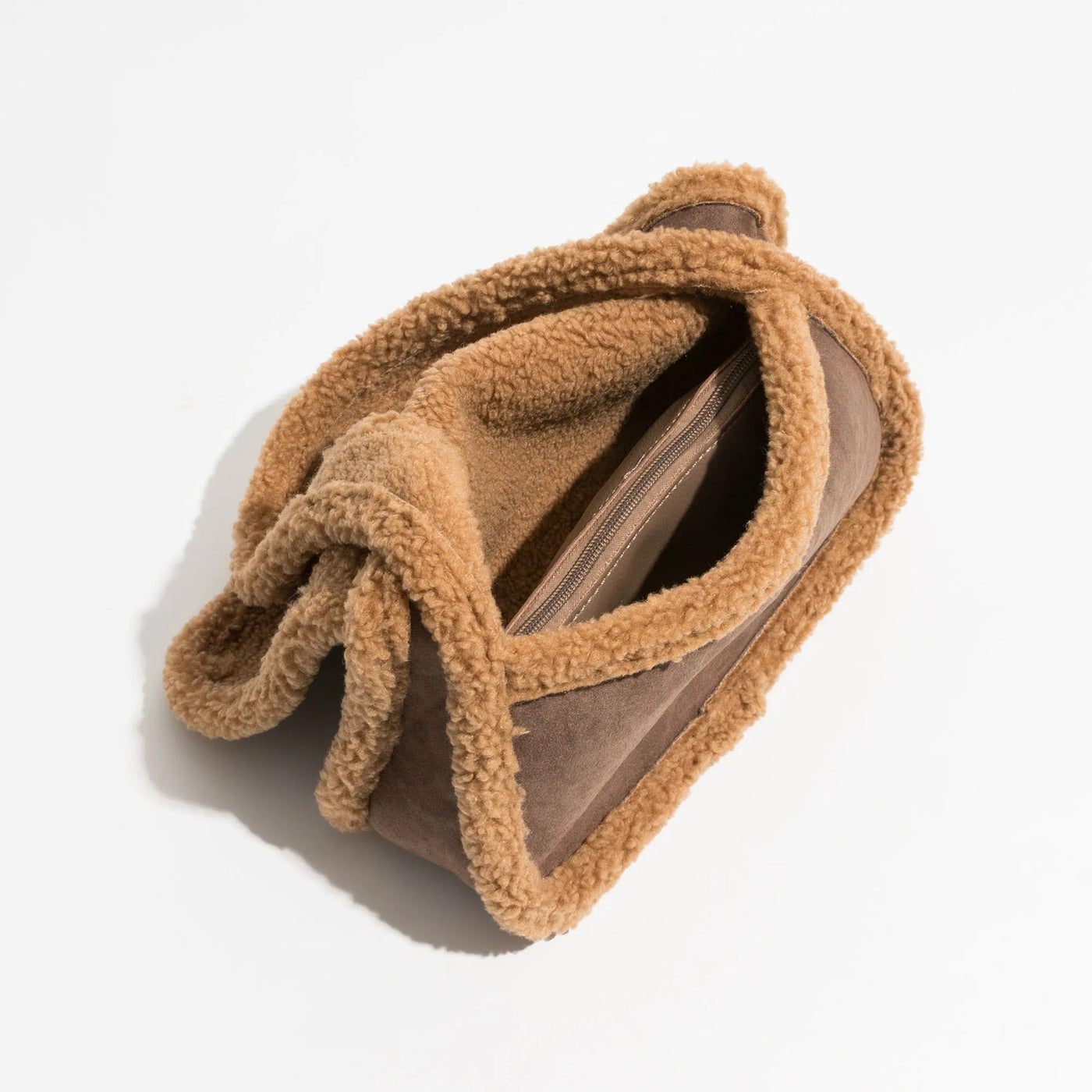 Schultertasche mit Teddy-Futter | Weicher Griff | Trendig und Kuschelig