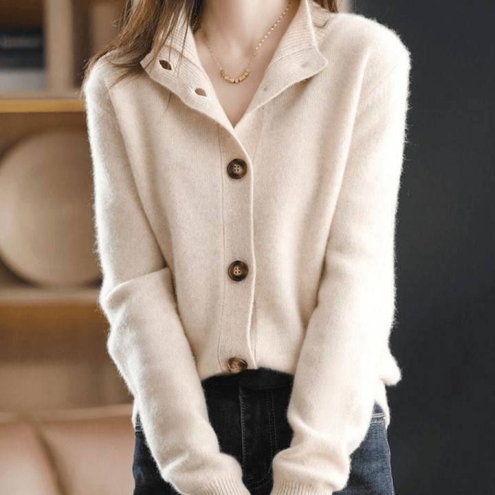 Warme Strickjacke mit Knöpfen für Damen