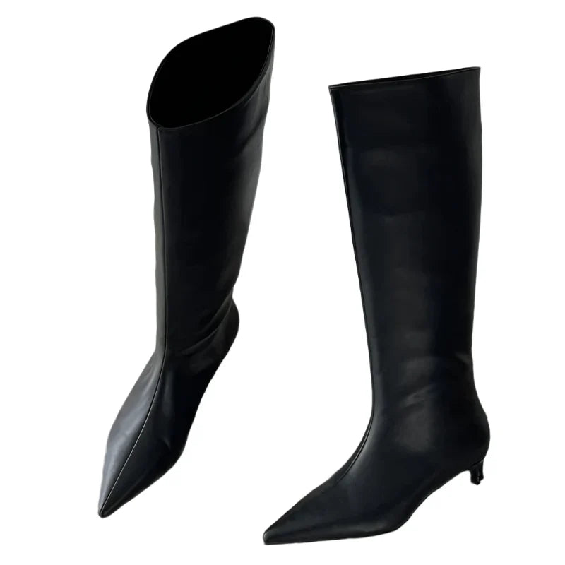 Elevé kniehohe Damenschuhe – Elegante Stiefel mit Absatz