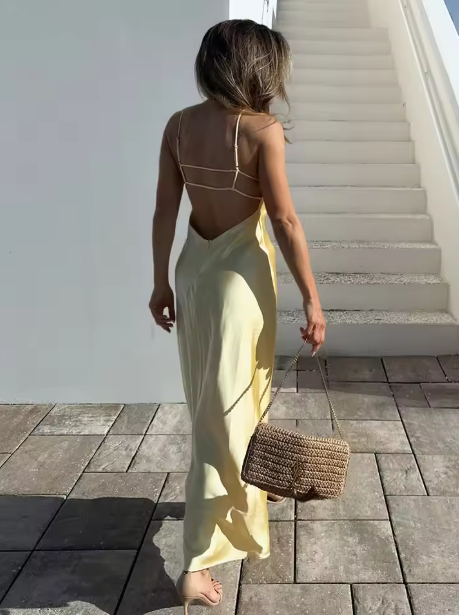 Nikka - Langes Satin-Slip-Maxikleid