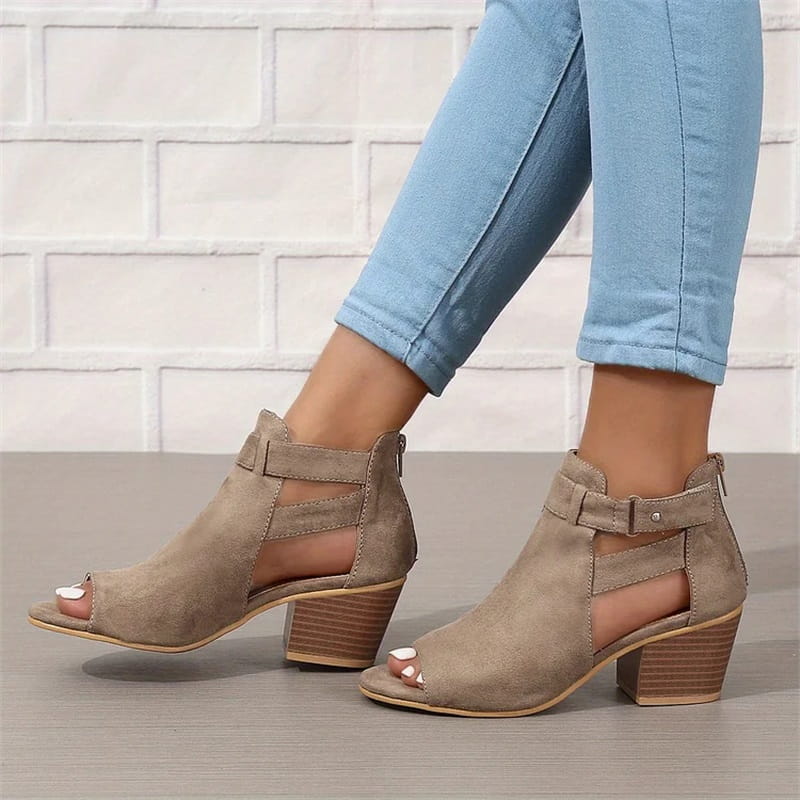 Stiefeletten mit Cut-Outs | Blockabsatz | Offene Zehenpartie