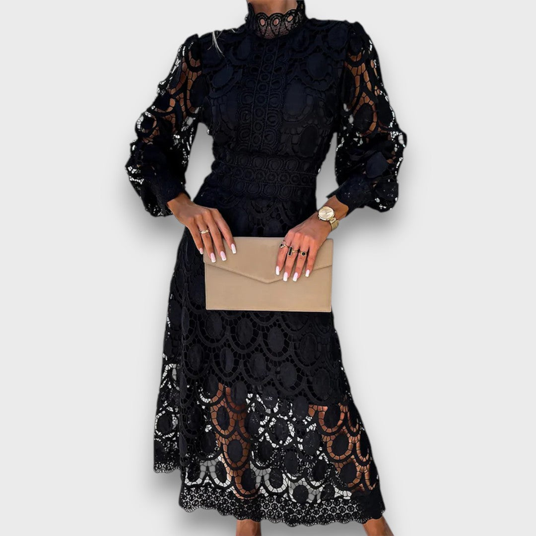 Charlotte – Romantisches Midikleid mit betonter Taille